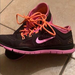 Women’s Nike Free 5.0 -Size 9 -Black, pink, orange